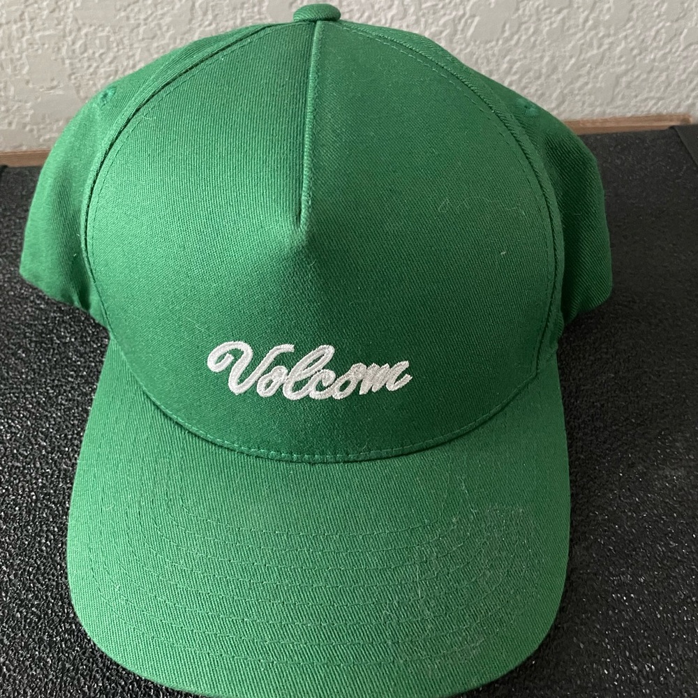 Volcom old hat green
